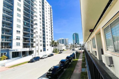 Copropriété à vendre à Miami Beach, Floride: 1 chambre, 63.08 m2 № 1977471 - photo 22