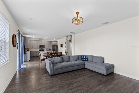 Villa ou maison à vendre à Orlando, Floride: 4 chambres, 249.26 m2 № 2237966 - photo 6