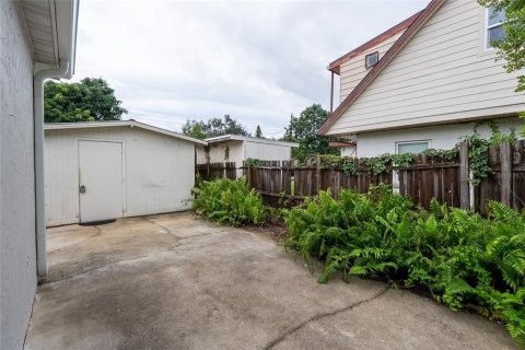 Villa ou maison à vendre à Sarasota, Floride: 2 chambres, 81.75 m2 № 2410635 - photo 26
