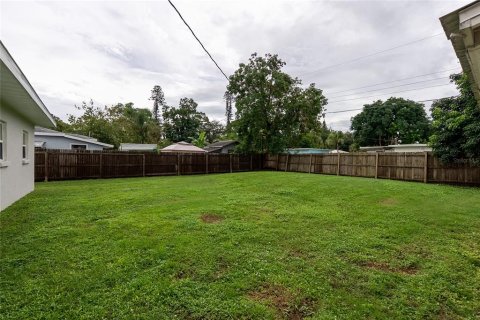Villa ou maison à vendre à Sarasota, Floride: 2 chambres, 81.75 m2 № 2410635 - photo 28