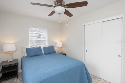 Villa ou maison à vendre à Sarasota, Floride: 2 chambres, 81.75 m2 № 2410635 - photo 17
