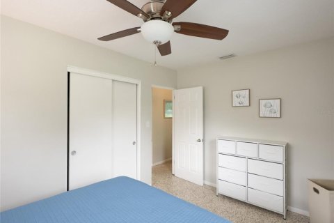 Villa ou maison à vendre à Sarasota, Floride: 2 chambres, 81.75 m2 № 2410635 - photo 18
