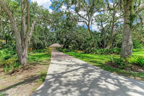 Casa en venta en Sarasota, Florida, 3 dormitorios, 235.69 m2 № 1793941 - foto 2