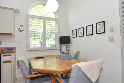 Casa en venta en Palm Harbor, Florida, 3 dormitorios, 154.12 m2 № 1518655 - foto 10