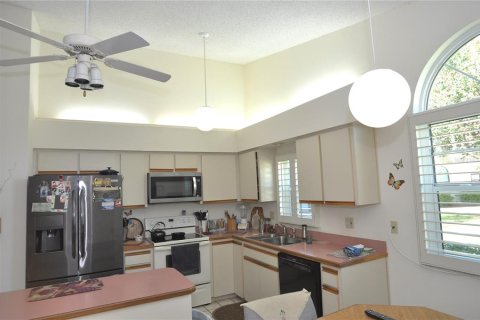 Casa en venta en Palm Harbor, Florida, 3 dormitorios, 154.12 m2 № 1518655 - foto 12