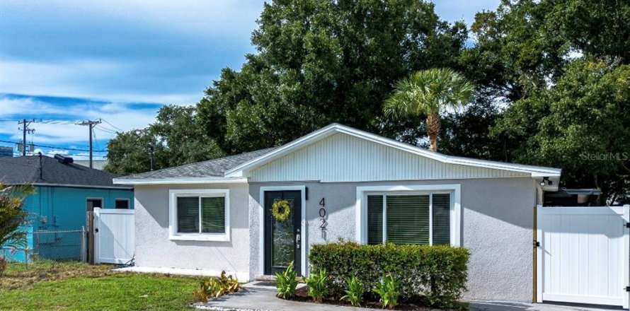 Villa ou maison à Tampa, Floride 2 chambres, 93.65 m2 № 2350188