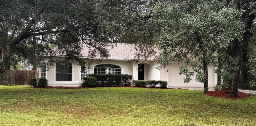 Villa ou maison à Citrus Springs, Floride 3 chambres, 142.6 m2 № 2423888