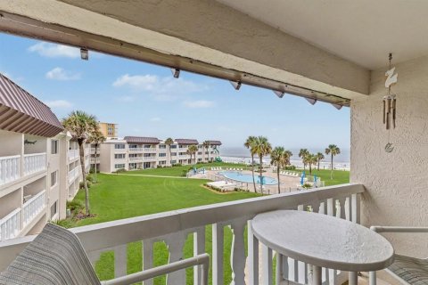 Condo in New Smyrna Beach, Florida, 1 bedroom  № 2294896 - photo 17
