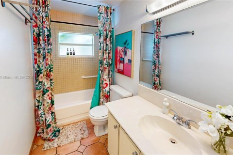Купить виллу или дом в Майами, Флорида 4 спальни, 143.26м2, № 1845593 - фото 29