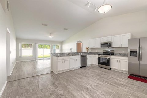 Villa ou maison à vendre à Palm Coast, Floride: 5 chambres, 222.13 m2 № 2277202 - photo 9