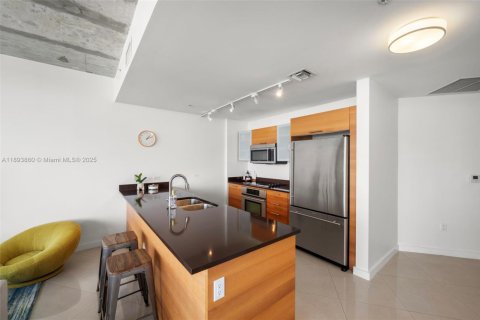 Купить кондоминиум в Майами, Флорида 2 спальни, 109.72м2, № 1947382 - фото 10