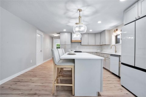 Casa en venta en Altoona, Florida, 3 dormitorios, 191.29 m2 № 2267060 - foto 19