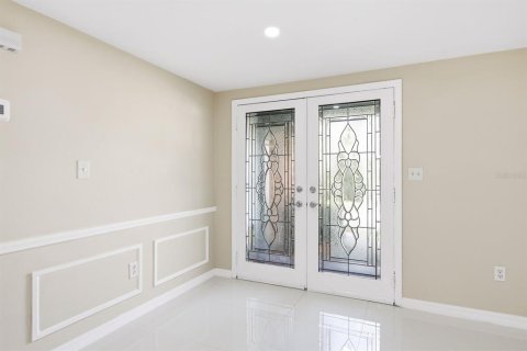 House in Hudson, Florida 3 bedrooms, 141.12 sq.m. № 2337423 - photo 5