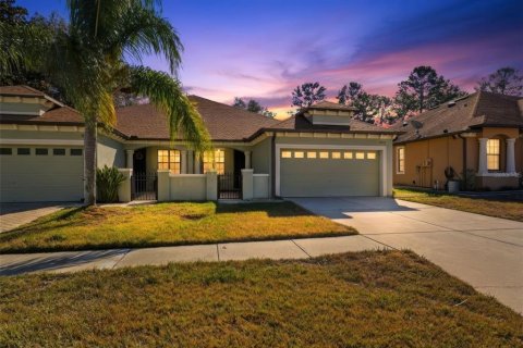Dúplex en Brooksville, Florida 3 dormitorios, 139.35 m2 № 2092214