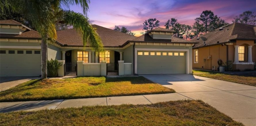 Dúplex en Brooksville, Florida 3 dormitorios, 139.35 m2 № 2092214