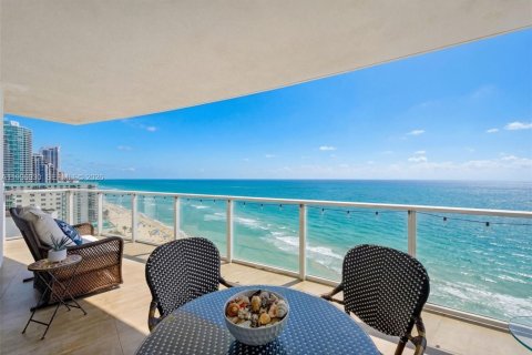 Copropriété à vendre à Hollywood, Floride: 4 chambres, 301 m2 № 2063224 - photo 4