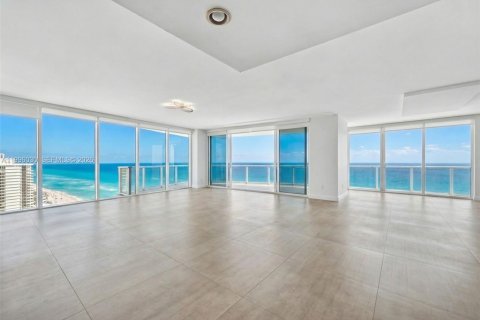 Copropriété à vendre à Hollywood, Floride: 4 chambres, 301 m2 № 2063224 - photo 8
