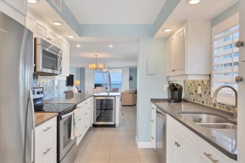 Condominio en alquiler en Longboat Key, Florida, 3 dormitorios, 131.09 m2 № 1649467 - foto 19
