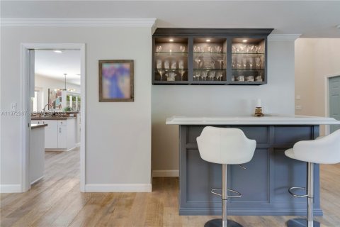 Villa ou maison à vendre à Palmetto Bay, Floride: 5 chambres, 288.18 m2 № 2033661 - photo 10