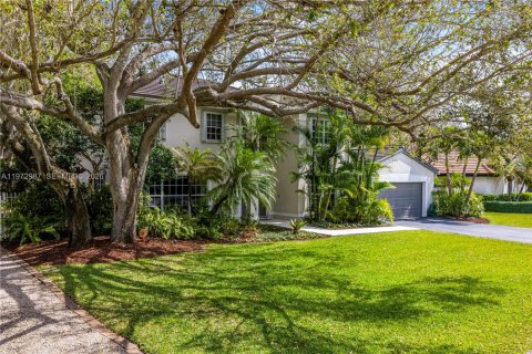 Villa ou maison à vendre à Palmetto Bay, Floride: 5 chambres, 288.18 m2 № 2033661 - photo 2
