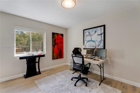 Villa ou maison à vendre à Palmetto Bay, Floride: 5 chambres, 288.18 m2 № 2033661 - photo 30