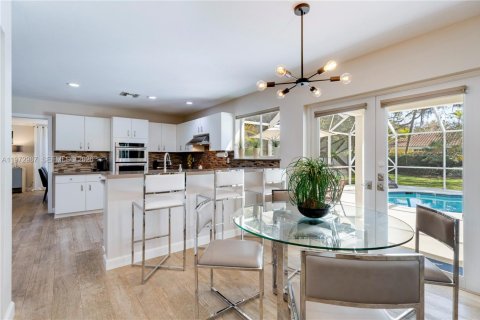 Villa ou maison à vendre à Palmetto Bay, Floride: 5 chambres, 288.18 m2 № 2033661 - photo 11