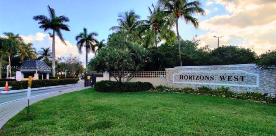 Condo à Miami, Floride, 2 chambres  № 1974774