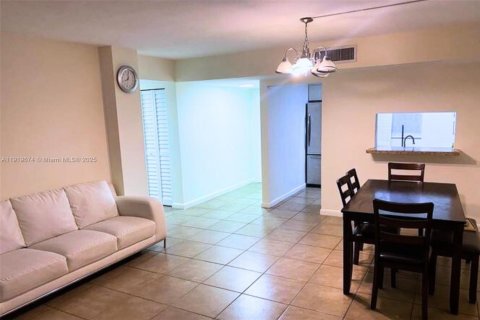 Copropriété à louer à Miami, Floride: 2 chambres, 89.65 m2 № 1974774 - photo 27