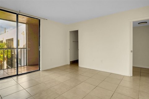 Copropriété à louer à Miami, Floride: 2 chambres, 89.65 m2 № 1974774 - photo 16
