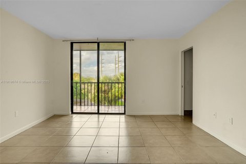 Copropriété à louer à Miami, Floride: 2 chambres, 89.65 m2 № 1974774 - photo 15