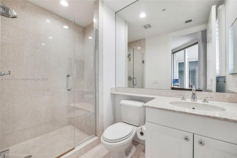 Condo in Coral Gables, Florida, 3 bedrooms  № 1809845 - photo 24