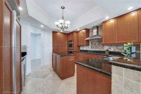 Condo in Coral Gables, Florida, 3 bedrooms  № 1809845 - photo 6