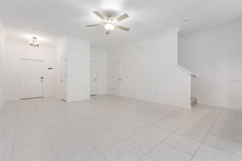 Touwnhouse à vendre à Land O' Lakes, Floride: 3 chambres, 154.78 m2 № 1808707 - photo 11