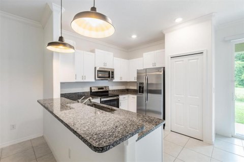 Touwnhouse à vendre à Land O' Lakes, Floride: 3 chambres, 154.78 m2 № 1808707 - photo 6