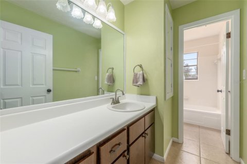 House in Gainesville, Florida 4 bedrooms, 248.05 sq.m. № 2102249 - photo 23