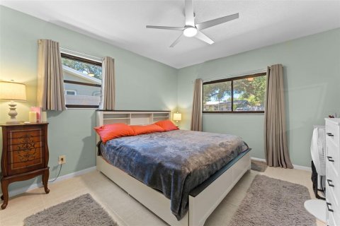 Villa ou maison à vendre à Saint Petersburg, Floride: 4 chambres, 165.92 m2 № 2210842 - photo 18
