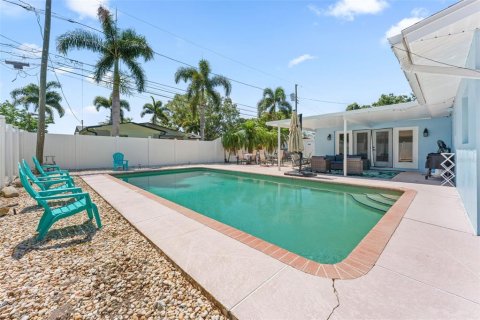 Villa ou maison à vendre à Saint Petersburg, Floride: 4 chambres, 165.92 m2 № 2210842 - photo 4