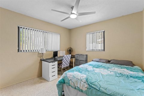 Villa ou maison à vendre à Saint Petersburg, Floride: 4 chambres, 165.92 m2 № 2210842 - photo 25