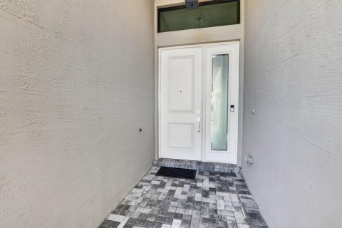 Casa en alquiler en Boca Raton, Florida, 5 dormitorios, 368.73 m2 № 2252748 - foto 4