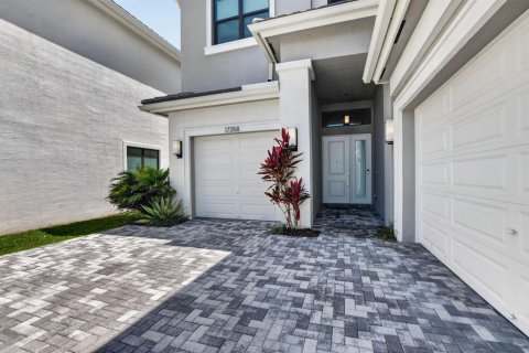 Casa en alquiler en Boca Raton, Florida, 5 dormitorios, 368.73 m2 № 2252748 - foto 3