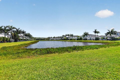 Casa en alquiler en Boca Raton, Florida, 5 dormitorios, 368.73 m2 № 2252748 - foto 26