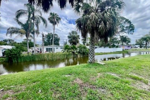 Land in New Port Richey, Florida № 2102403 - photo 10