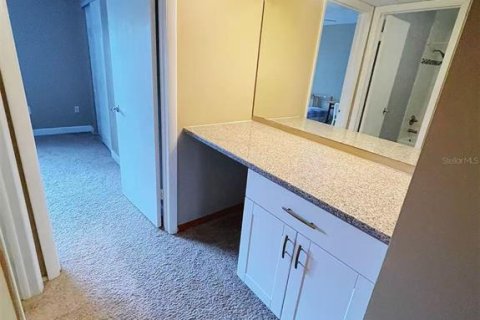 Condo in Tampa, Florida, 2 bedrooms  № 2117198 - photo 12