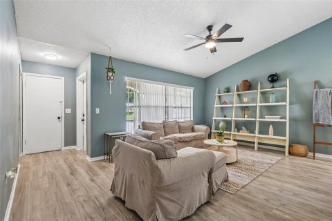 Villa ou maison à vendre à Orlando, Floride: 4 chambres, 135.73 m2 № 2428932 - photo 4