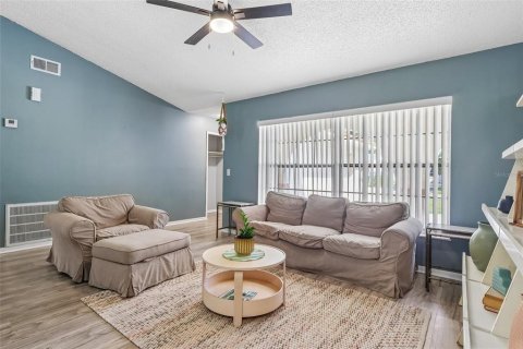 Villa ou maison à vendre à Orlando, Floride: 4 chambres, 135.73 m2 № 2428932 - photo 6