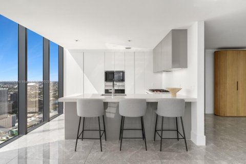Condo in Miami, Florida, 3 bedrooms  № 1952620 - photo 8