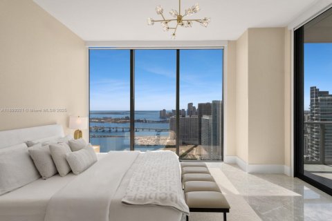 Condo in Miami, Florida, 3 bedrooms  № 1952620 - photo 14
