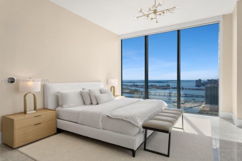 Condo in Miami, Florida, 3 bedrooms  № 1952620 - photo 15