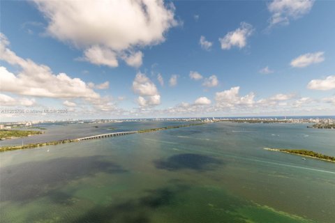 Снять в аренду кондоминиум в Майами, Флорида 3 спальни, 163.42м2, № 1954771 - фото 24