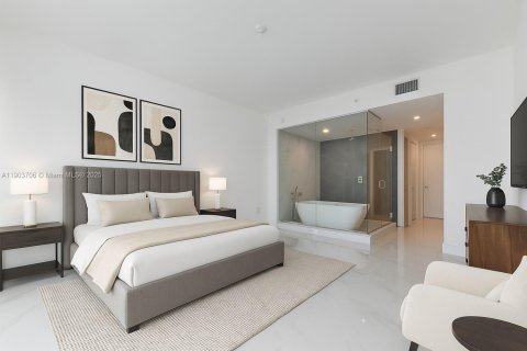 Снять в аренду кондоминиум в Майами, Флорида 3 спальни, 163.42м2, № 1954771 - фото 11